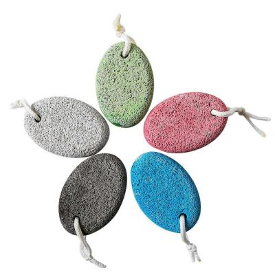 China Exfoliating and Horny Foot Soles Custom Oval Shape Scrubber Pumice Stone Cleaning White Feet Exfoliating Stone for sale