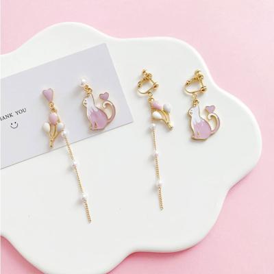 China Hot Selling Enamel Cute Cat Earrings Korean Earrings Jewelry Cute Amazon Pink Unbalanced Tassel Earrings for sale