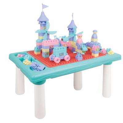 China High Quality Building Block Table With Castle 100pcs Building Block Educational DIY Plastic Assembly Toy for sale