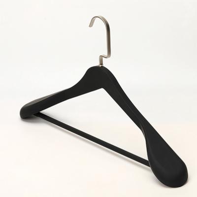 China Customized Durable Multifunctional Wide Shoulder Logo Cloth Hanger Round Plastic Rubber Paint for sale