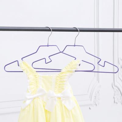 China Minimalist High Quality Plastic Coated Wire Hangers For Laundry Room for sale