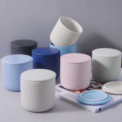 China Home Decoration Factory Direct Selling Ins Macaron Macaron Nordic Candles Jars With Lid Wholesale Porcelain Ceramic Candle Jars for sale