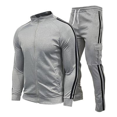 China Custom Made Air Permeability Football Men Tracksuit Summer Leisure Motion Wholesale Tracksuit for sale