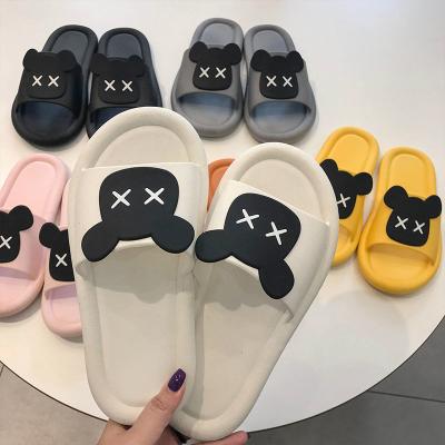 China New Non-slip Slippers Summer Wear Net Durable Cute Female Red Bottom Home Non-Slip Bathroom Couples Sandals And Slippers for sale