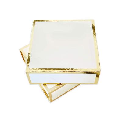 China Recyclable White Luxury Cosmetic Packaging Paper Boxes Cardboard Folding Gift Box With Lid for sale