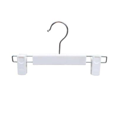 China LEEKING Customized Space Saving Multifunctional White Children's Clothing Store Pants Racks With Plastic Clips for sale