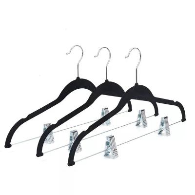 China LEEKING Amazon Velvet Hanger Anti-Slip Hot Selling Black Velvet Suit Dress Slip Non Flocking Hanger for sale