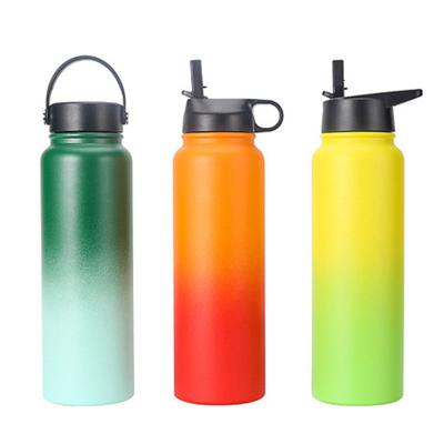 China Sustainable 32oz Double Wall Sweatproof Vacuum Insulated Water Bottle Drinking Bottle With Straw And Spout Lids for sale