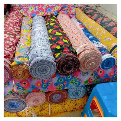 China Elegant Stretch Fashion Spandex Printed Polyester Floral Fabrics Ready Goods For Stock Apparel Fabric for sale