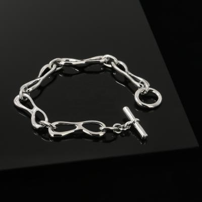 China CLASSIC New Design Flip Off 8 Bracelet Women Shape Link Chunky Chain Hip Hop Link Chain Bracelets Men for sale