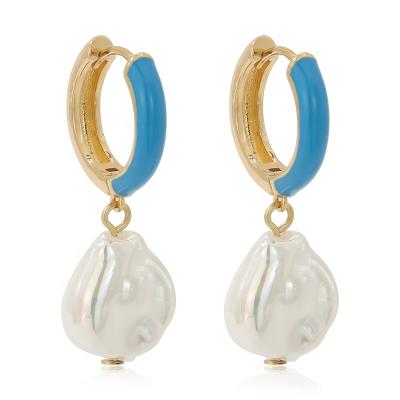 China Wholesale Custom Vintage High Quality 18K Gold Plated Hoop Earrings Jewelry Enamel Large Baroque Pearl Drop Huggies Earrings for sale