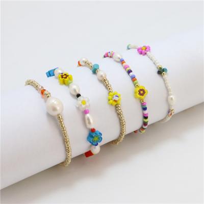 China 2021 New Fashion Charm Jewelry 14k Gold Handmade Colorful Seed Pearl TRENDY Custom Freshwater Pearl Bracelets For Woman for sale