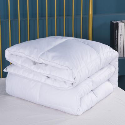 China Sustainable Hotel Linen 100% Cotton Down Duvet Polyester Blend Feather Velvet Hilton Comforter Comforters for sale