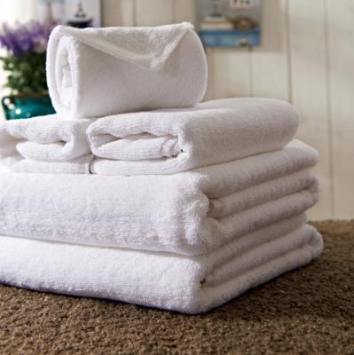 China 100% Luxury Custom Hotel Bathroom Towels Set Disposable Water Absorption Cotton for sale