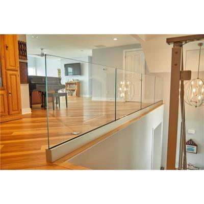 China Modern laminated sandwich frameless 20mm 12mm 16mm tempered glass fencing balustrades for sale