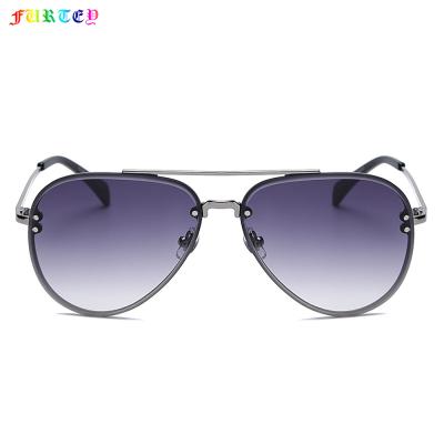 China S31494 Fashion Sunglasses Men Shades Luxury Pilot Sunglasses Shape Retro Large Oval Metal Frame UV400 Women Sunglasses for sale