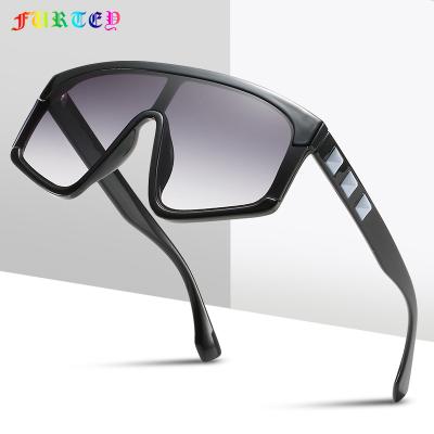 China Fashion sunglasses 2021 new European punk oversized sunglasses men and women and American personality fashion sunglasses WM2088 for sale