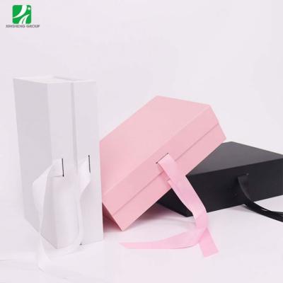 China New Design Biodegradable Package Boxes With Magnet Closure Foldable Cardboard Gift Box for sale