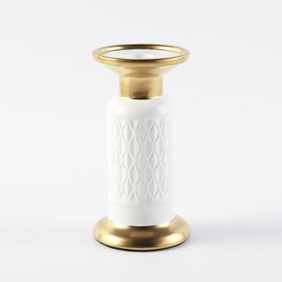 China Wholesale Home Decor Simple Luxury Gold Bulk Decor Modern White Candle Holder Elegant Ceramic Piece for sale