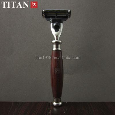 China Triple blade titan razor, hair removal 3 layers of blade razor with wooden handle, March 3 blade match for sale