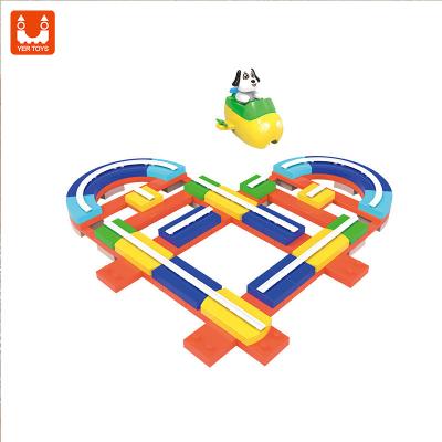 China Eco-Friendly Non-Toxic 113pcs Heart Assemble Track Blocks Track Slot Bricks Car Toy Building Blocks Track Toys For Children for sale