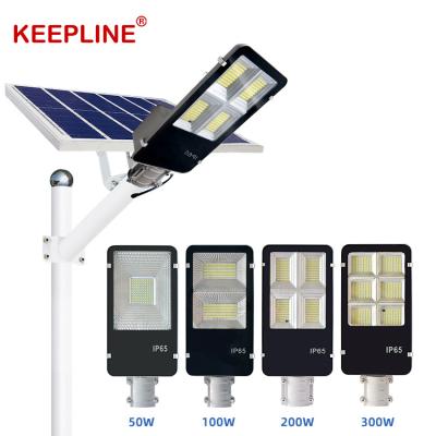 China Garden Newest Arrival Ip65 50w 100w 200w 300w Outdoor Lighting Waterproof Solar Led Street Light for sale