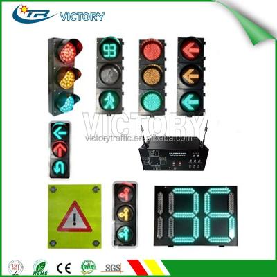 China High Intensity PC / Aluminum Alloy PC Housing Solar LED Traffic Light for sale