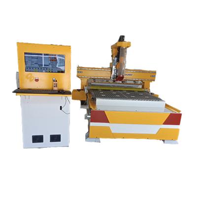 China Hotels cabinet furniture industry wood mdf processing cnc router nesting machine 1325 Straight row tool chan for sale