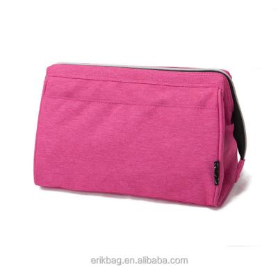 China Good Quality Travel Makeup Bag Durable Cosmetic Bags Toiletry Bag With Metal Frame for sale