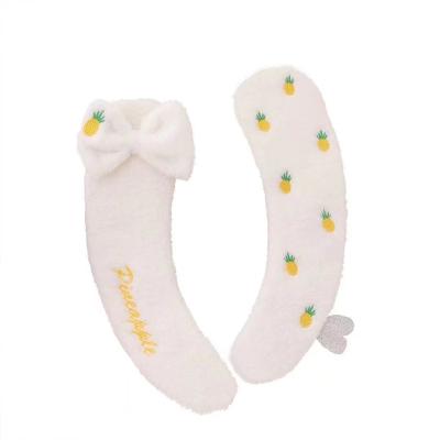 China New Stocked Plush Toilet Seat Cover With Fruit Embroidery Pattern Sticking Plush Toilet Seat Two Piece Set for sale