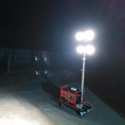 Китай 2000W portable gasoline generator mobile light tower/ 4x500W halogen lamps/4.2m pneumatic telescopic mast продается