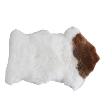 China Factory Wholesale Good Price Anti-slip And Fast Delivery Various Goatskin Fur Living Room Rugs Floor Area Rugs Goatskin Leather for sale