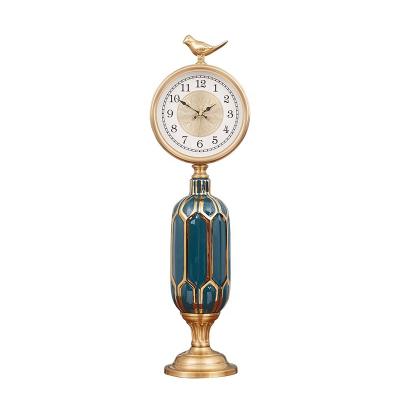 China Calendars 8-inch living room fashionable and retro desk clock American antique metal ceramic luxury technology modern simple desk clock for sale