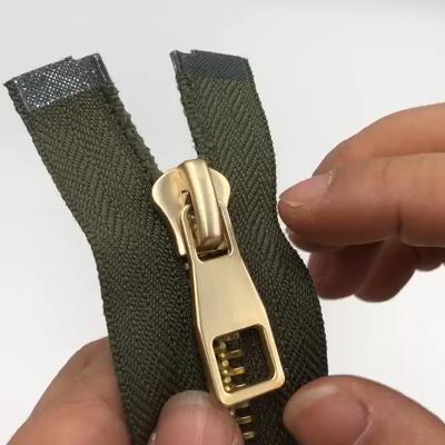 China Others 5# Brass Anti Y Teeth Zip Plating Teeth Finished Brass Zippers For Handbags for sale