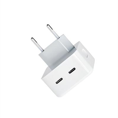 China Mobile Phone US/EU/UK Plug In Dual USB C PD Foldable Wall Charger 3.0 Fast Charging 35W Output Left Type C Charger For iPhone 13 iPhone 13/pro for sale