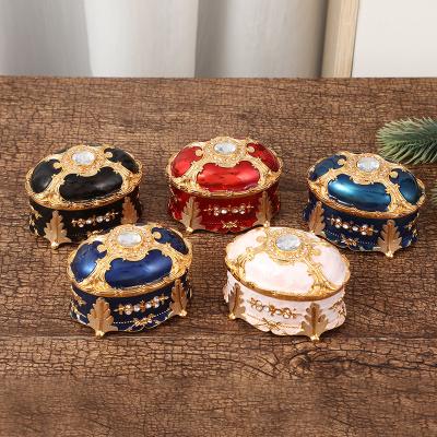 China European Jewelery High Quality Fashion Packaging Exquisite Oval Inlaid Rhinestones Zinc Alloy Jewelry Box For Women for sale