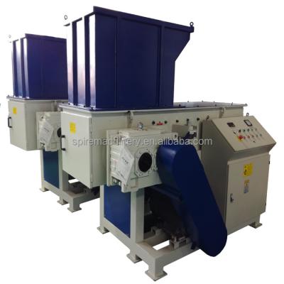 China Garment Shops High Quality Design New Model Plastic Chunks WT800 600kg/hr Single Shaft Rotor Machine for sale