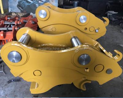 China Excavator Parts Excavator Hydraulic Quick Connector Quick Hitch For JS220 for sale