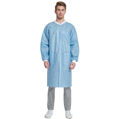 中国 Unisex Adult Non-woven Disposable Lab Coat Isolation Gowns Smocks 販売のため