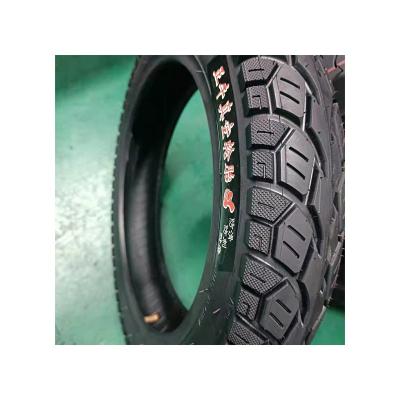 China Widely Used Newcomers Wholesale Manufactures Motorcycle Model Tires Motorcycle Tubeless Tires for sale