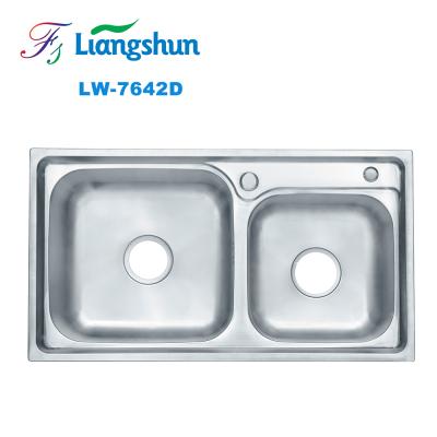 中国 LW-7642D Custom 304 Stainless Steel Kitchen Sinks Double Bowl And Single Bowl Sink 販売のため