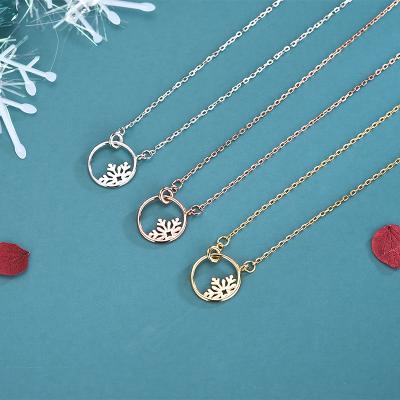 China Fashionable 925 Cavity Snowflake Winter Festival Necklaces Pendant Christmas Gift 2021 Silver Jewelry For Women for sale