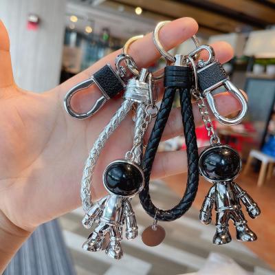 China Wholesale Creative Metal Cartoon Robot Astronaut Bag Key Chain 3D Astronaut Shaped Keychain for sale