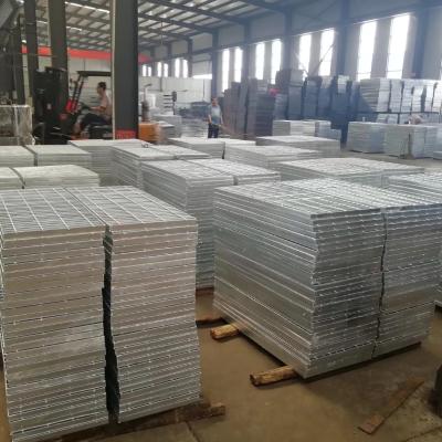 China Twill Weave Consult Zhenyu Building Material Steel Welded Grating Walkway For Gutter Drain Grate / Stairs Drainage Car Wash for sale