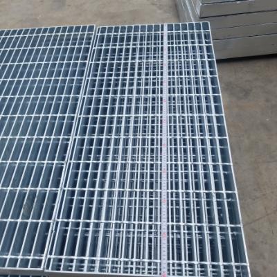 China Twill Weave Consult Research Building Materials Electro Forged Steel Grating Step Walkway Steel Sewage Viewing Platform Manufacturer for sale