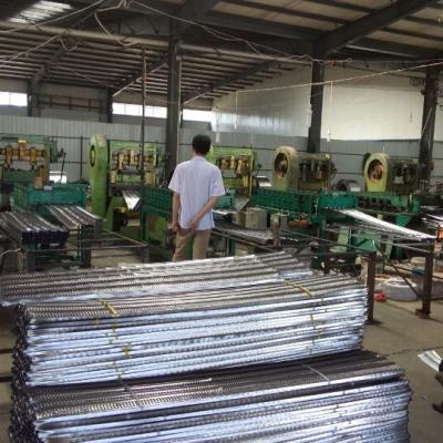 China Zhenyu Modern Research Galvanized Construction Mesh Shape High Work Steel Wall Plaster Rib Mesh Metal Lath for sale