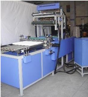 China Custom Filter Making Machine / Pleater Machine with Hot Melt Guling for sale