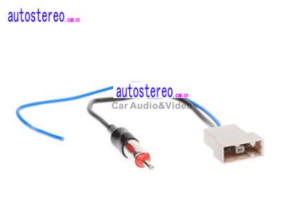 中国 日産のステレオのラジオのアンテナのアダプターによって増幅されるプラグのための車の空気のアダプターの自動予備品 販売のため
