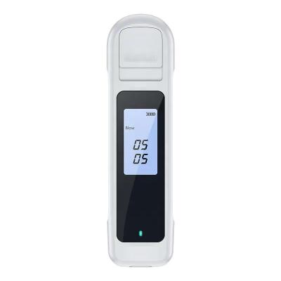 China Hot Selling Small Size Font Rechargeable Handheld Portable Key Chain Breathalyzer USB Alcohol Tester Electronic Digital Alcohol Breathalyzer for sale