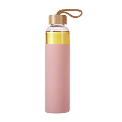 China Lid Crystal Drink Bottle Glass Silicone Sleeve Water Drinking Glass Bottle Sustainable Bamboo Beverage for sale